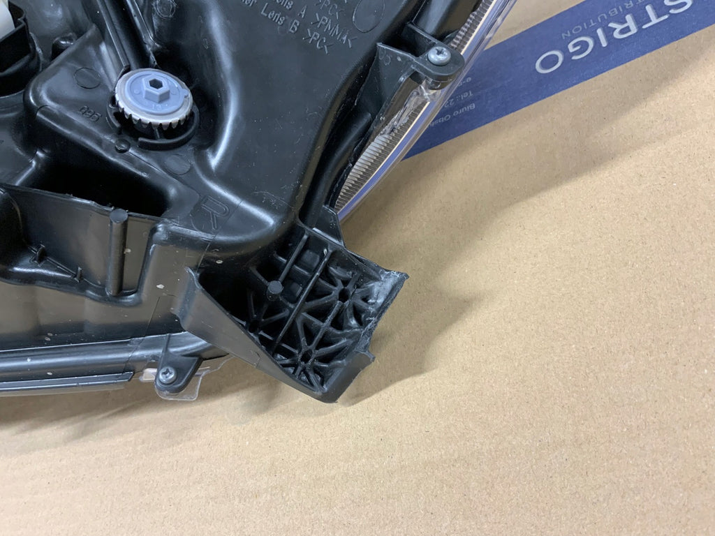 Frontscheinwerfer Toyota Yaris 27583R 27582R LED Rechts Scheinwerfer Headlight SCH8850578121qb