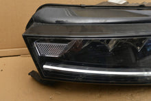 Laden Sie das Bild in den Galerie-Viewer, Frontscheinwerfer Skoda Octavia IV 5E4941015 Links Scheinwerfer Headlight SCH8744171989nt