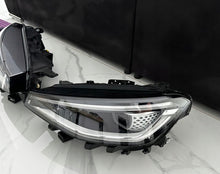 Load image into Gallery viewer, Frontscheinwerfer VW Id.4 11A941036M 11A941035K Ein Satz Scheinwerfer Headlight SCH3145689853re