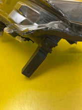 Load image into Gallery viewer, Frontscheinwerfer Mitsubishi Asx 8301D481 LED Links Scheinwerfer Headlight SCH9115728157iv