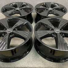 Laden Sie das Bild in den Galerie-Viewer, 4x Alufelge 19 Zoll 8.0" 5x112 45ET Glanz Schwarz 89A601025B Audi E-Tron FEL6026317354nq