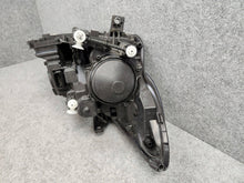 Laden Sie das Bild in den Galerie-Viewer, Frontscheinwerfer Mercedes-Benz W447 A4479068101SCZ A4479068101 LED Links SCH2121263447ar