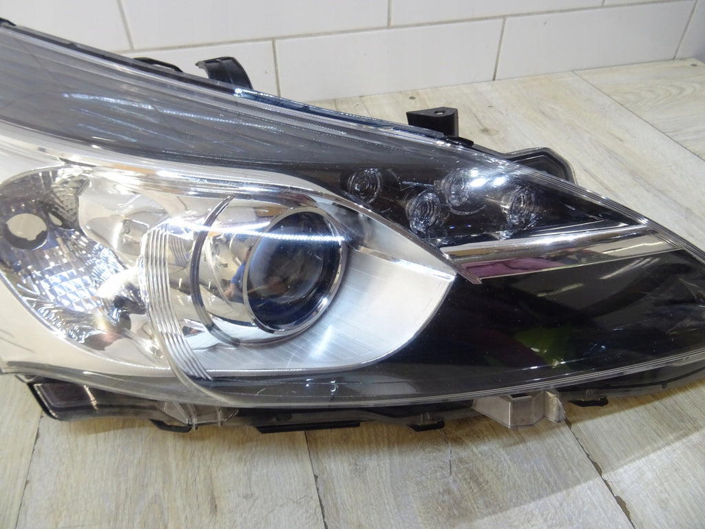 Frontscheinwerfer Toyota Verso 81110-0F181-00 Xenon Rechts Headlight SCH6190285987bp