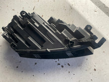 Load image into Gallery viewer, Frontscheinwerfer Skoda Octavia IV 5E4941015 LED Links Scheinwerfer Headlight SCH5362800041pn