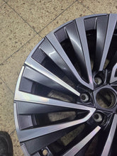 Load image into Gallery viewer, 1x Alufelge 18 Zoll 8.0" 5x112 44ET 3P0601025F Skoda Superb I Rim Wheel FEL5586377985ks