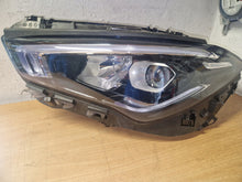 Laden Sie das Bild in den Galerie-Viewer, Frontscheinwerfer Mercedes-Benz Cla A1189062500 LED Rechts oder Links