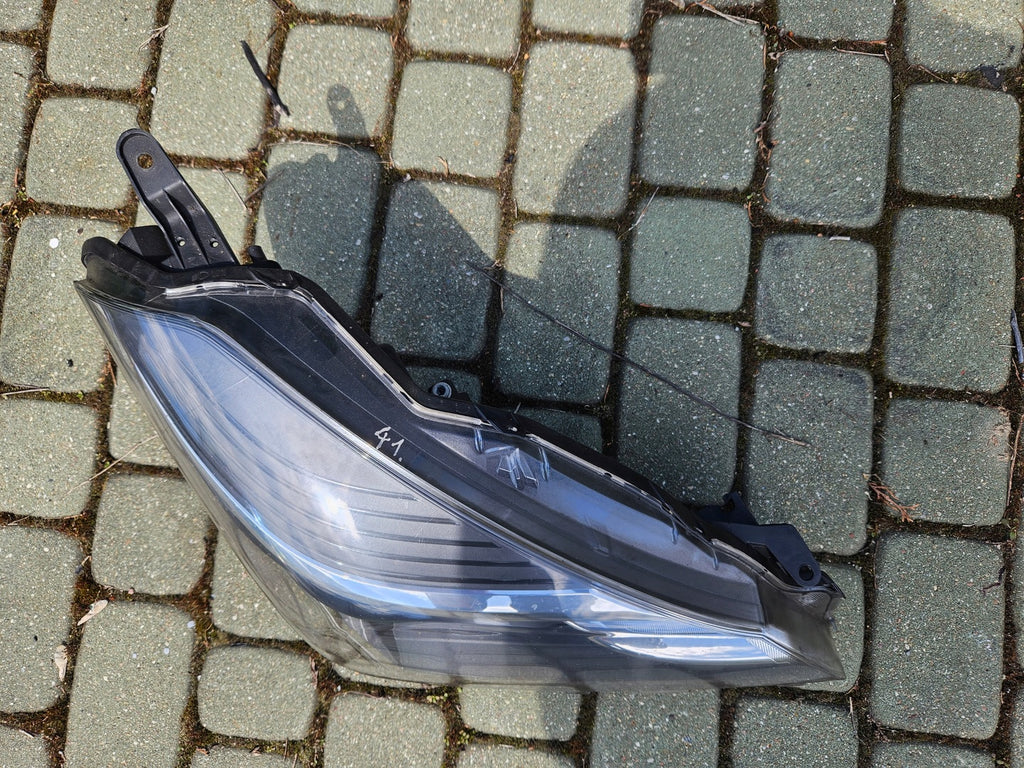 Frontscheinwerfer Toyota Yaris LED Rechts Scheinwerfer Headlight