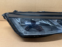 Laden Sie das Bild in den Galerie-Viewer, Frontscheinwerfer Skoda Octavia IV 5E4941018A Full LED Rechts Headlight SCH2181926256bz