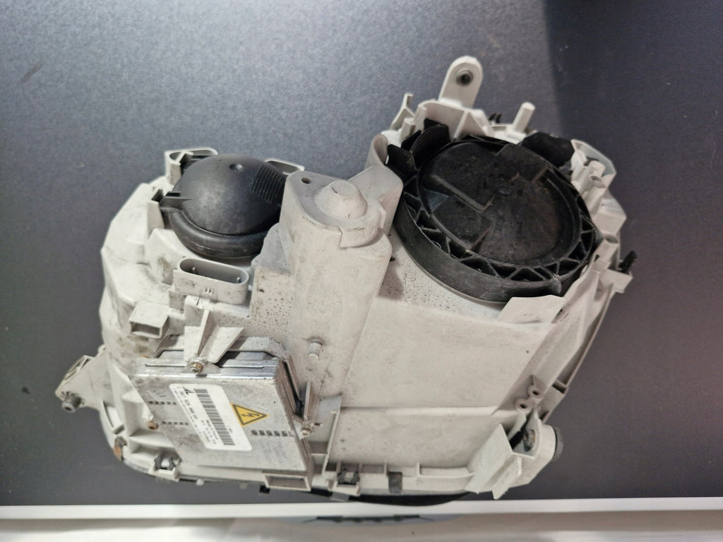 Frontscheinwerfer Mercedes-Benz W203 A2038203861 Xenon Rechts Headlight SCH1497427213gu