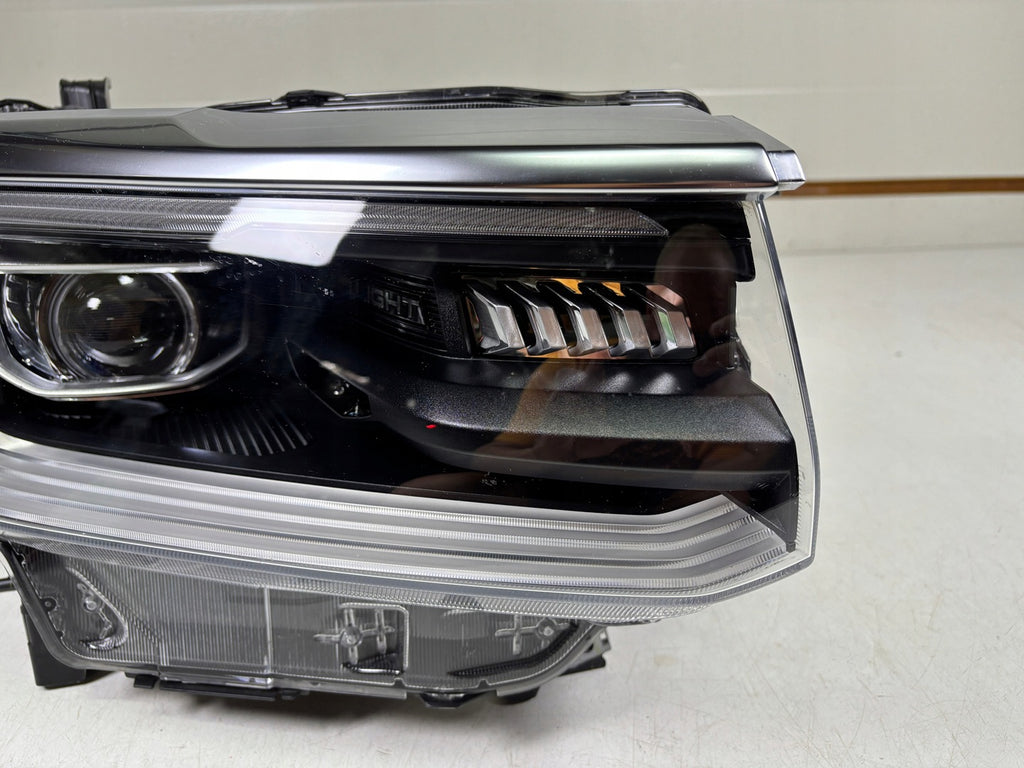 Frontscheinwerfer VW Amarok N1XB13E016DE Rechts Scheinwerfer Headlight SCH6654585349gh
