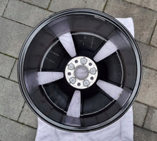 Laden Sie das Bild in den Galerie-Viewer, 1x Alufelge 18 Zoll 7.0" 5x112 48ET Glanz Schwarz 5C0601025AK VW Beetle FEL8862207935hz