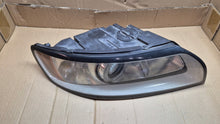 Laden Sie das Bild in den Galerie-Viewer, Frontscheinwerfer Kia I S40 8739647 Ein Stück (Rechts oder Links) Headlight SCH2538095527tj