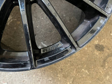 Laden Sie das Bild in den Galerie-Viewer, 1x Alufelge 19 Zoll 8.5" 5x112 44ET Schwarz W01852209M4 Rim Wheel FEL9508322258sq