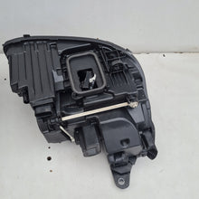 Load image into Gallery viewer, Frontscheinwerfer Mercedes-Benz W213 A2139063904 A2139064004 Rechts oder Links SCH9137164066by