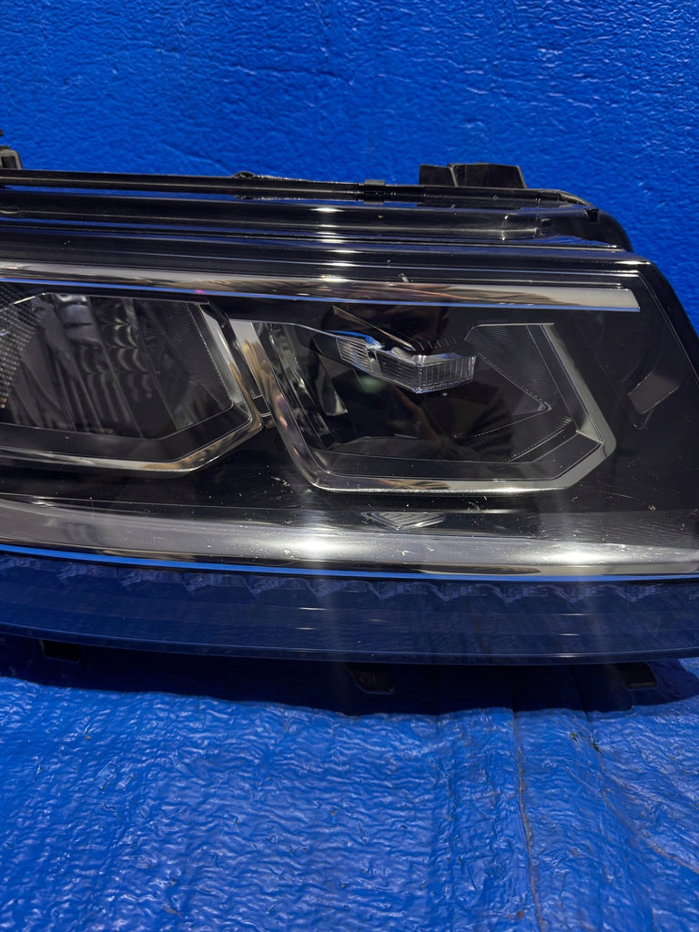 Frontscheinwerfer VW Tiguan 5NB941036D Rechts Scheinwerfer Headlight SCH6630741664ea