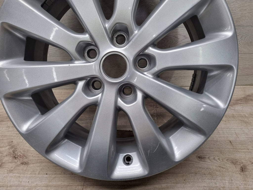 1x Alufelge 17 Zoll 7.0" 5x115 46ET 0P044K5 Opel Zafira C Rim Wheel