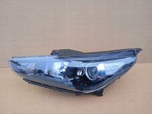 Laden Sie das Bild in den Galerie-Viewer, Frontscheinwerfer Hyundai I30 III 92101G4060 LED Links Scheinwerfer Headlight