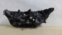 Laden Sie das Bild in den Galerie-Viewer, Frontscheinwerfer Toyota Rav 4 81145-42A33 LED Rechts Scheinwerfer Headlight