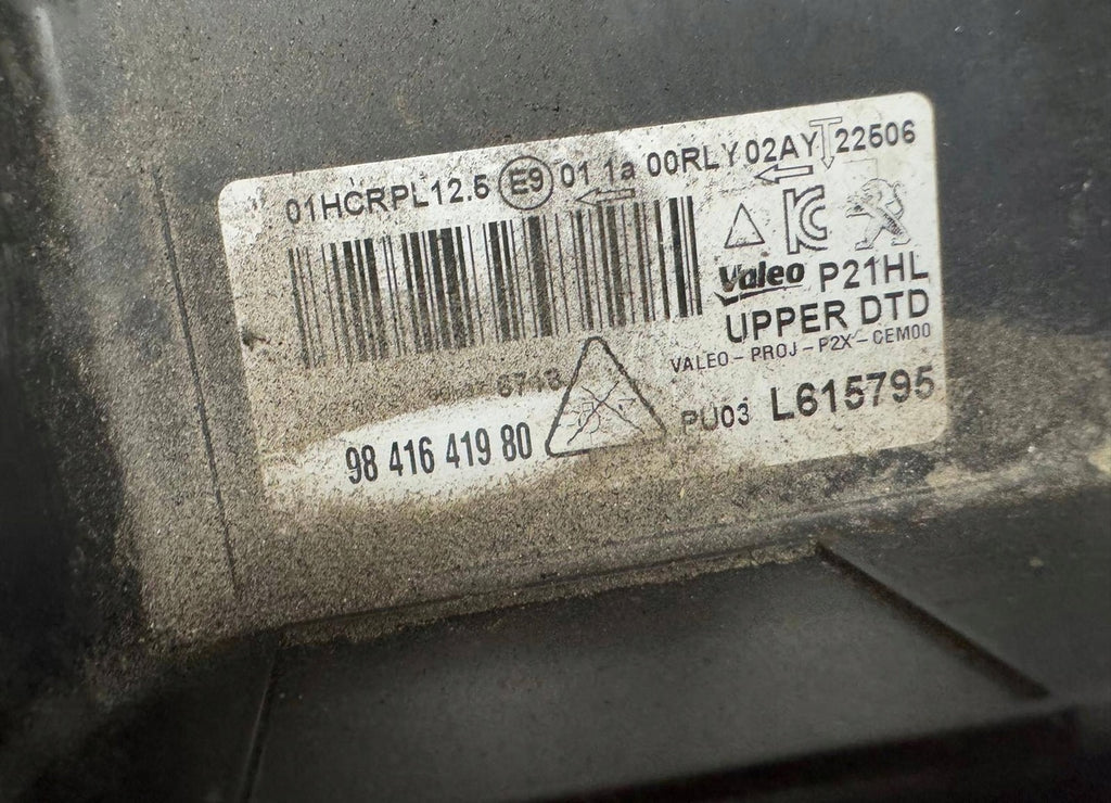 Frontscheinwerfer Peugeot 2008 208 II 9841641980 Full LED Rechts Headlight