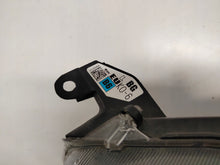 Laden Sie das Bild in den Galerie-Viewer, Frontscheinwerfer Toyota Yaris EUK0-6 Links Scheinwerfer Headlight SCH1407743357zd