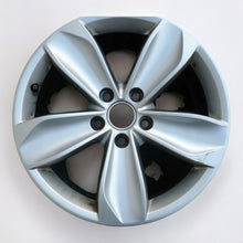 Load image into Gallery viewer, 1x Alufelge 17 Zoll 6.5&quot; 5x112 41ET 3G0071497B VW Passat Rim Wheel