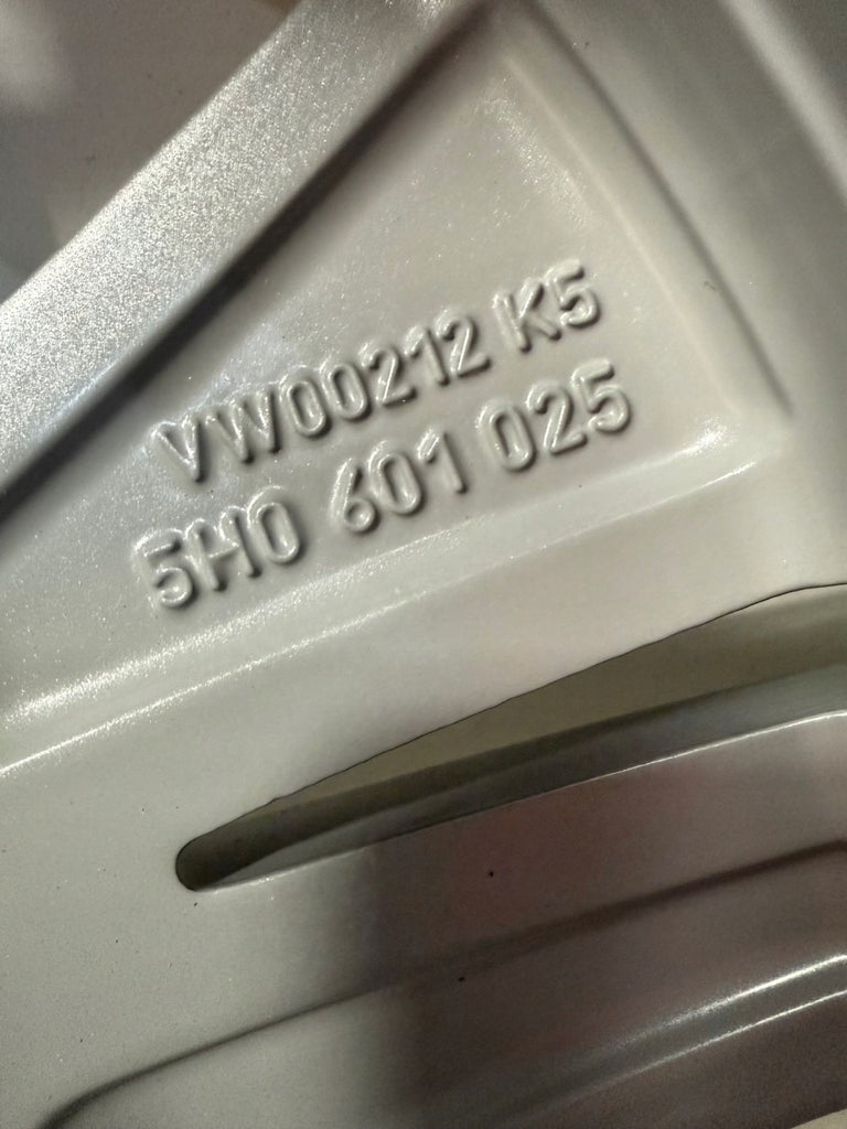 1x Alufelge 16 Zoll 7.0" 5x112 5H00601025 VW Golf VIII I Rim Wheel FEL4959307730qj