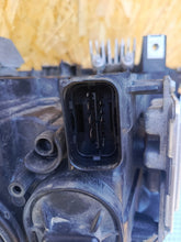 Load image into Gallery viewer, Frontscheinwerfer BMW F11 F10 1ZS010131-42 Bi-Xenon Rechts Headlight SCH7645823535uv