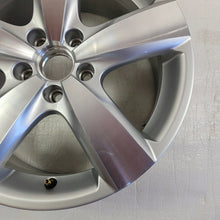 Laden Sie das Bild in den Galerie-Viewer, 1x Alufelge 17 Zoll 6.5" 5x112 33ET 5N0601025L VW Tiguan Passat B8 Sharan Touran FEL2777674712kn