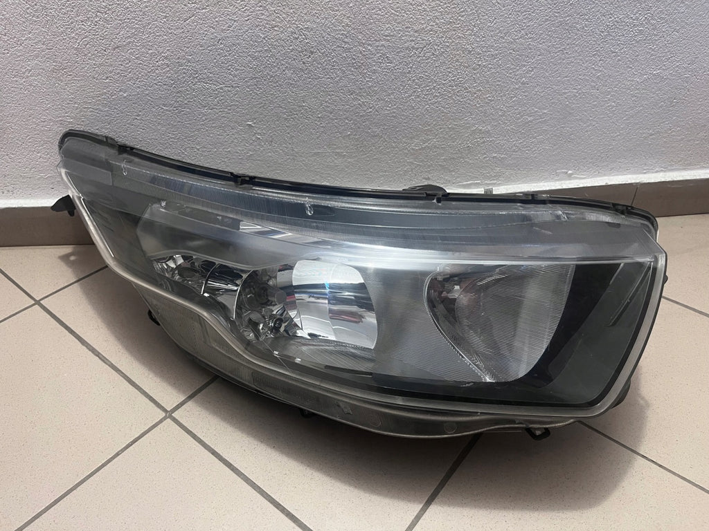 Frontscheinwerfer Iveco Daily IV 5801473749 Rechts Scheinwerfer Headlight SCH4072454957zz