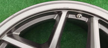 Laden Sie das Bild in den Galerie-Viewer, 1x Alufelge 18 Zoll 5x112 5A324D5 BMW 5 G31 G30 Rim Wheel FEL6101438488ol