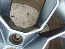 Laden Sie das Bild in den Galerie-Viewer, 1x Alufelge 19 Zoll 7.5&quot; 5x112 51ET Glanz 5E0601025AH Skoda Octavia Iii