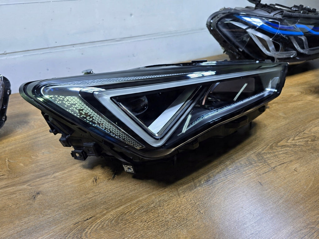 Frontscheinwerfer Seat Tarraco 5FJ941008J Rechts Scheinwerfer Headlight