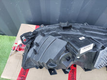 Laden Sie das Bild in den Galerie-Viewer, Frontscheinwerfer Iveco Daily IV 05802711800 LED Links Scheinwerfer Headlight SCH2037985459ep