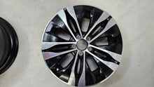 Laden Sie das Bild in den Galerie-Viewer, 1x Alufelge 18 Zoll 7.5&quot; 5x112 A2064015100 Mercedes-Benz Rim Wheel