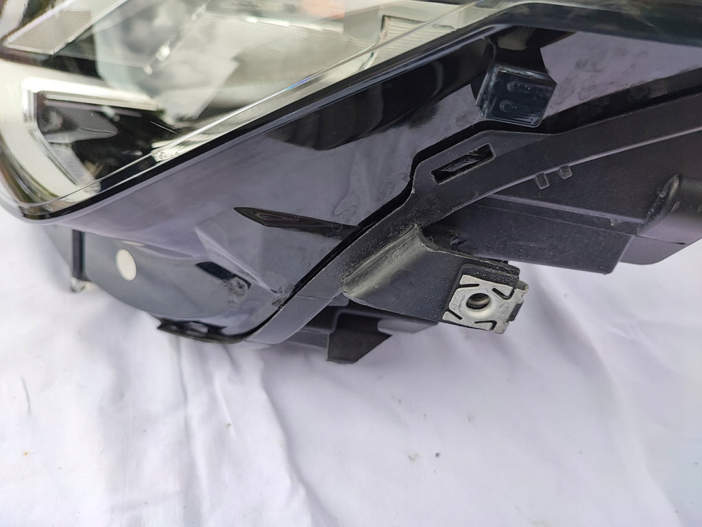 Frontscheinwerfer VW Golf VIII 5H1941005B LED Ein Stück (Rechts oder Links) SCH2336431257ci