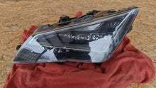 Laden Sie das Bild in den Galerie-Viewer, Frontscheinwerfer Seat Leon 5F1941007 Links Scheinwerfer Headlight SCH3042409540er