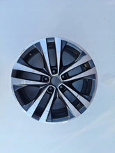Laden Sie das Bild in den Galerie-Viewer, 1x Alufelge 18 Zoll 7.5" 5x114.3 39ET Glanz Graphit 403006881R Mg Rim Wheel FEL1844709120ds