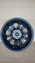 Load image into Gallery viewer, 1x Alufelge 17 Zoll 7.0" 5x120 55ET 7E0601025E VW T6 Rim Wheel FEL2668680280ql