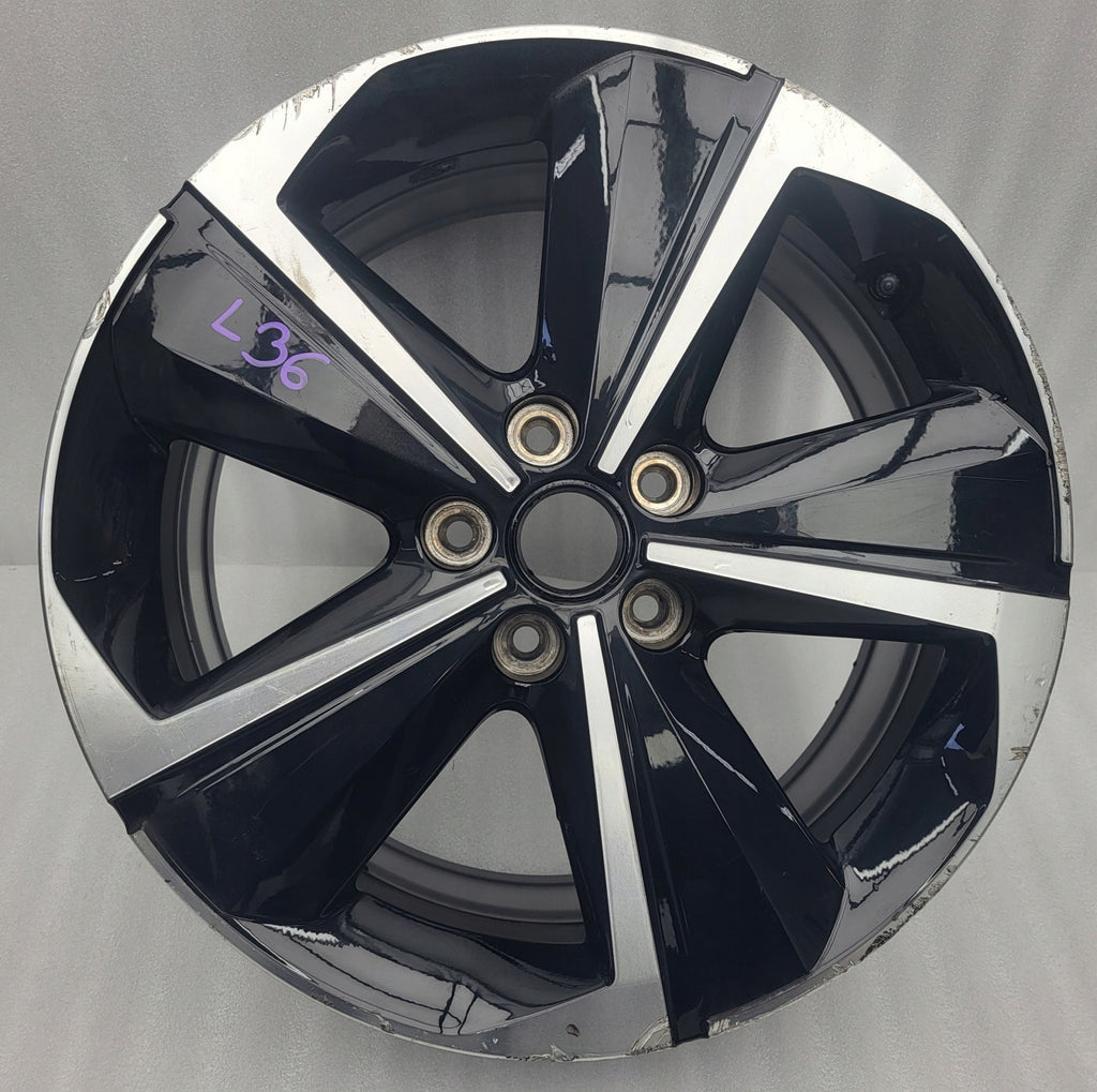 1x Alufelge 17 Zoll 7.5" 5x108 44ET Glanz Silber 9847065380 Opel Astra L 308 Iii FEL2702260234lv