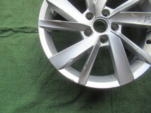 Load image into Gallery viewer, 1x Alufelge 17 Zoll 6.5" 5x112 46ET Glanz Silber 5H0071497 VW Golf Viii FEL8884957732fr
