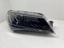 Laden Sie das Bild in den Galerie-Viewer, Frontscheinwerfer Skoda Superb III 3V1941016A Xenon Rechts Headlight