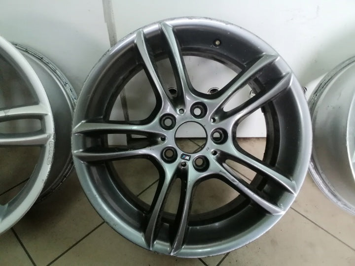 1x Alufelge 18 Zoll 7.5" 5x120 49ET 7842607 BMW 1 Rim Wheel FEL3351515058vb