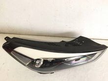 Load image into Gallery viewer, Frontscheinwerfer Hyundai Tucson 92102D7201 Rechts Scheinwerfer Headlight SCH5161251112de