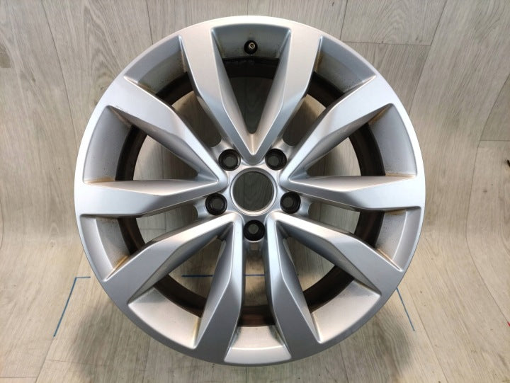 1x Alufelge 17 Zoll 5C0601025F VW Beetle Rim Wheel FEL8070753586di