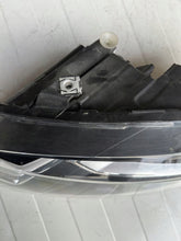 Laden Sie das Bild in den Galerie-Viewer, Frontscheinwerfer VW Polo 6c1 6C1941035 1EA012034-31 Full LED Rechts Headlight
