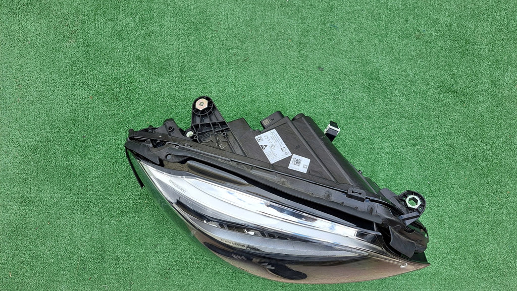 Frontscheinwerfer Mercedes-Benz W205 A2059066006 LED Rechts Headlight SCH9606099054ci