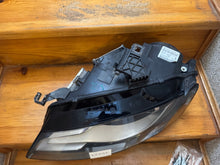 Load image into Gallery viewer, Frontscheinwerfer Audi A4 B8 8K0941003C Xenon Links Scheinwerfer Headlight