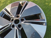 Laden Sie das Bild in den Galerie-Viewer, 1x Alufelge 19 Zoll 8.0" 5x112 45ET 5LA601025 Skoda Enyaq Rim Wheel FEL3219520171fj