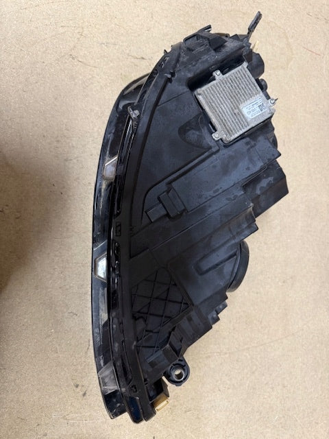 Frontscheinwerfer VW Golf VIII 5H1941005C LED Ein Stück (Rechts oder Links) SCH8109793063pf