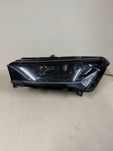 Laden Sie das Bild in den Galerie-Viewer, Frontscheinwerfer Skoda Enyaq 5LB941015A LED Links Scheinwerfer Headlight SCH5434982124nk